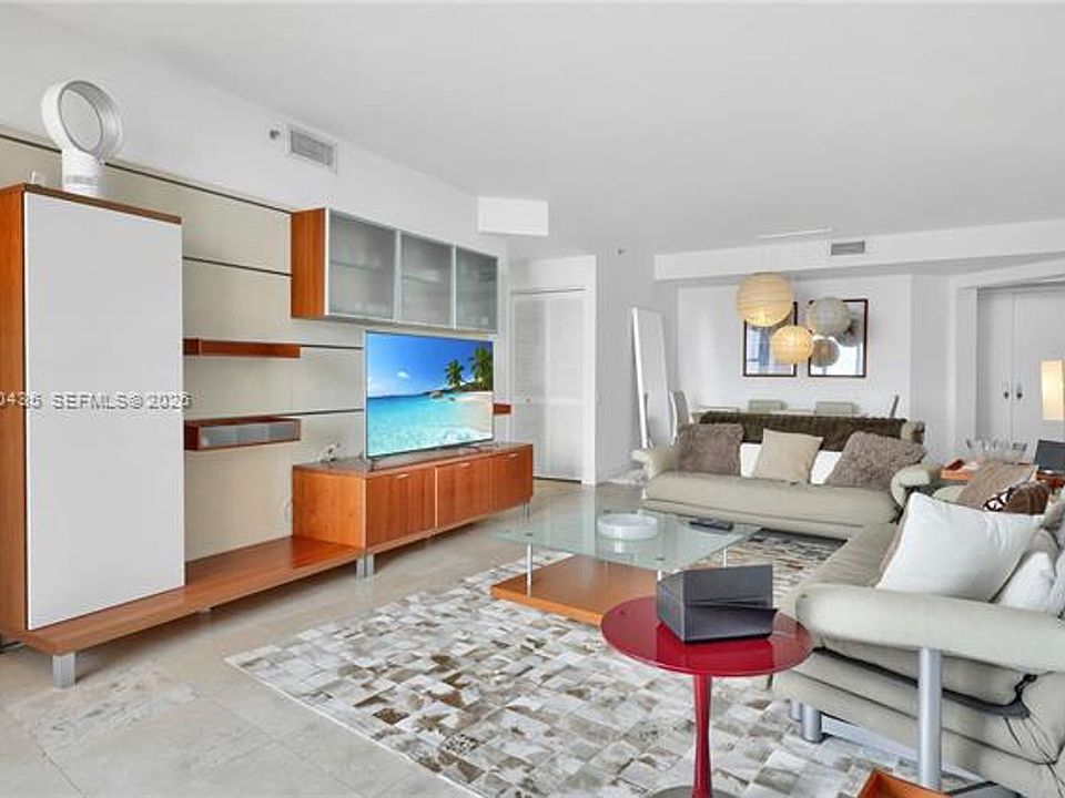 1st image of 808 Brickell Key Dr #Cu-2506