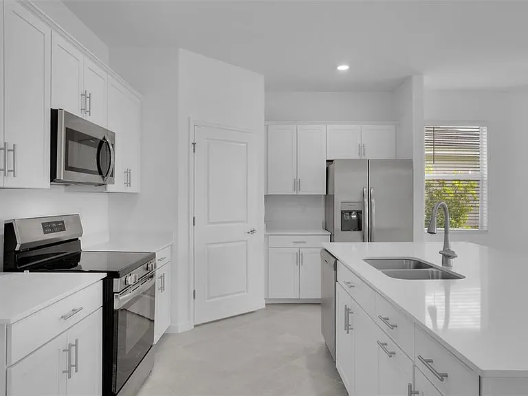 19100 Moscato Ct — Photo 13