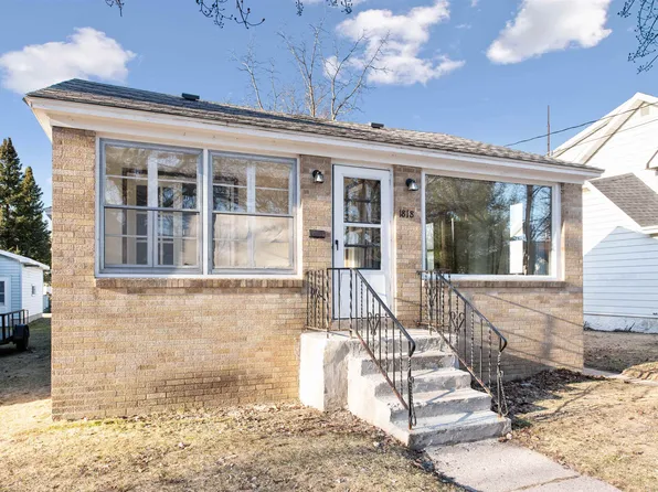 1818 Thomas St, Marinette, WI 54143
