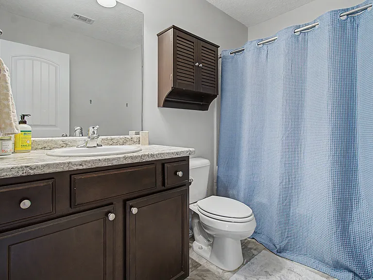 906 Rachel Ln — Photo 20