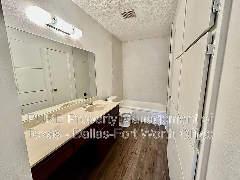 1126 Highbush Dr — Photo 18