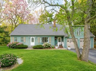 260 Shag Bark Rd, Taunton, MA 02780