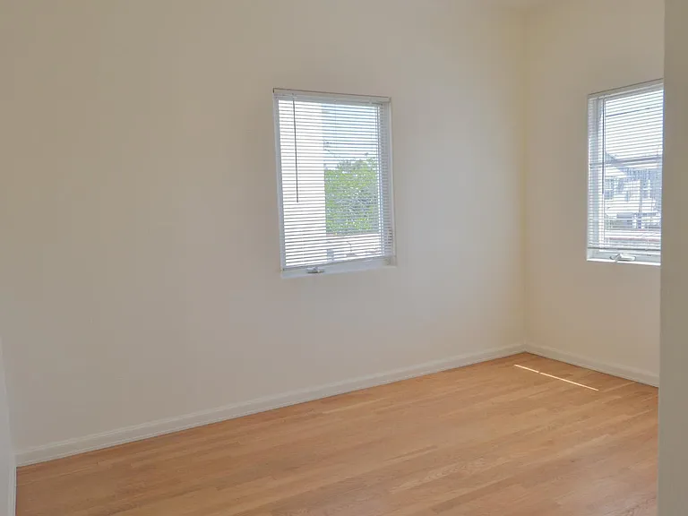 424 N Ogden Dr #6 — Photo 19