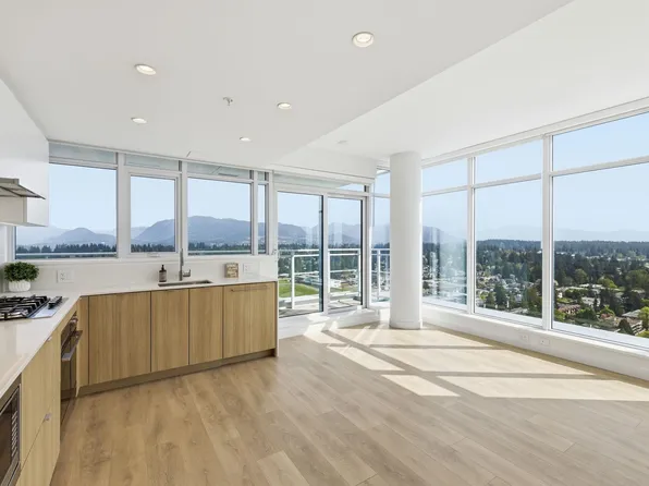 505 Nelson St #2307, Coquitlam, BC V3J 7R4