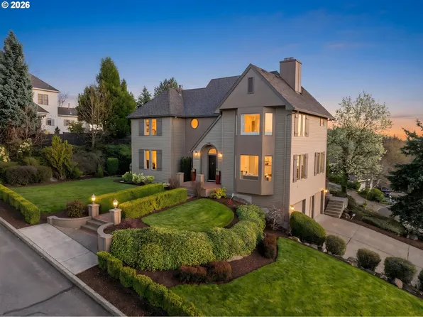 8710 NW Hazeltine St, Portland, OR 97229