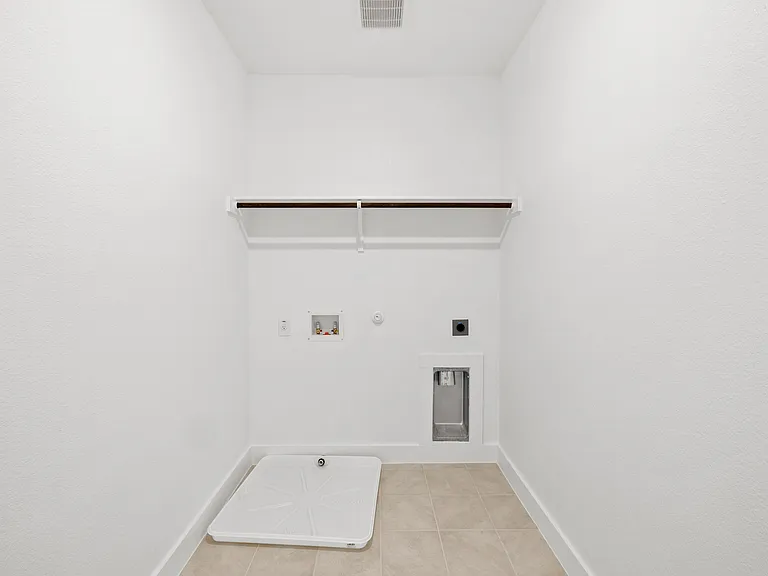 1608 Kit Cir — Photo 24