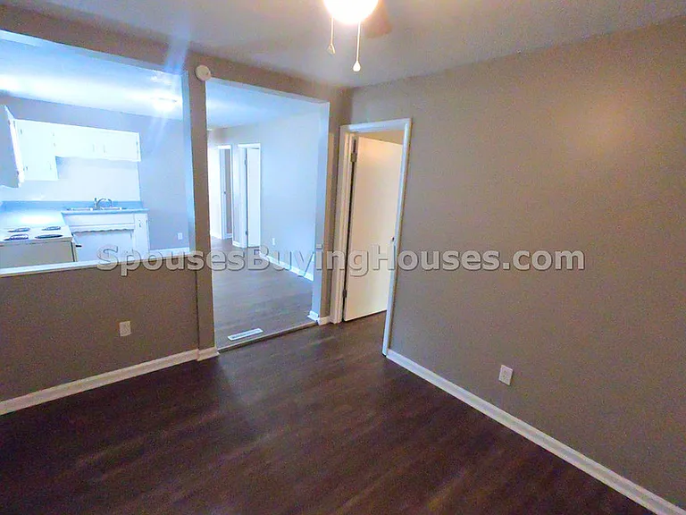 2517 S McClure St — Photo 14