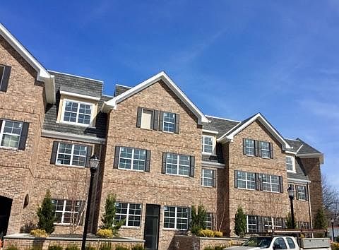 5th image of 100 Kingsland St #622139a75