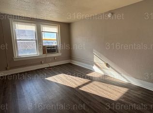110 W Pine Ave #4, El Dorado, KS 67042