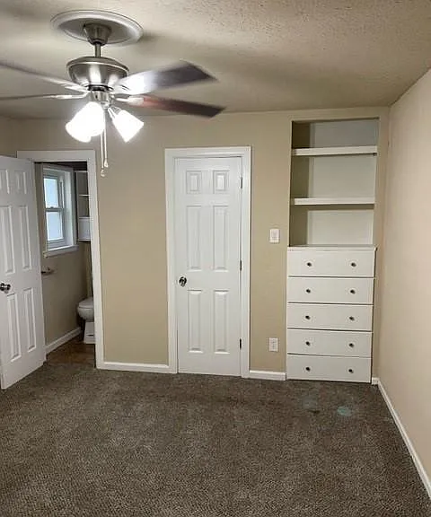 241 E Midway St — Photo 11