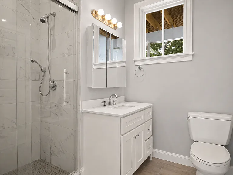 54 Waverly St #1 — Photo 8