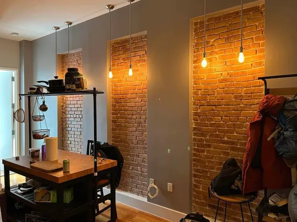 325 Putnam Avenue image 1 of 10