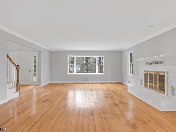 2nd image of 134 Spencer Rd