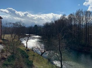 527 River Place Way UNIT 425, Sevierville, TN 37862