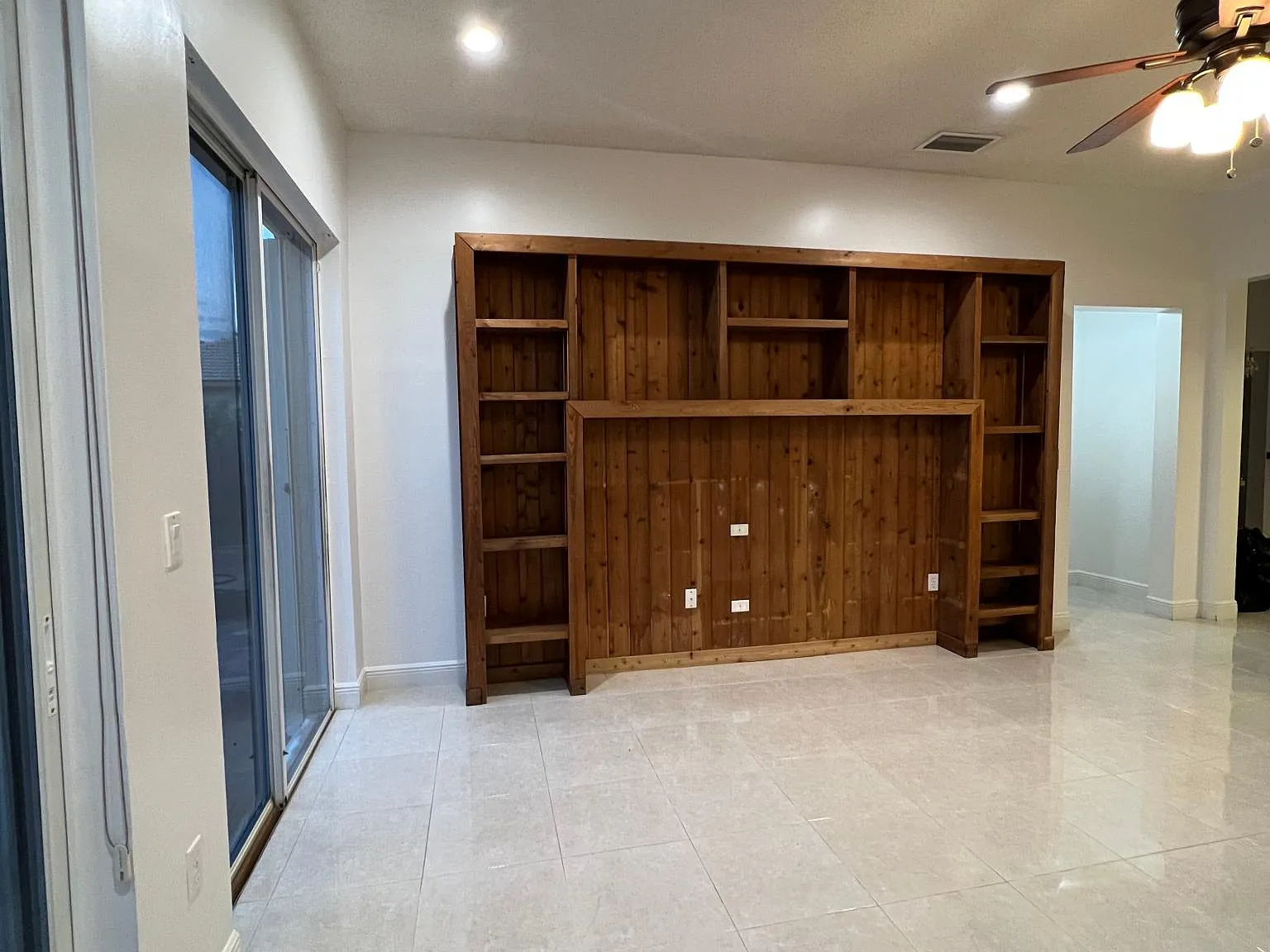 4 bed, 1838 sqft, $3,500 — Photo 3
