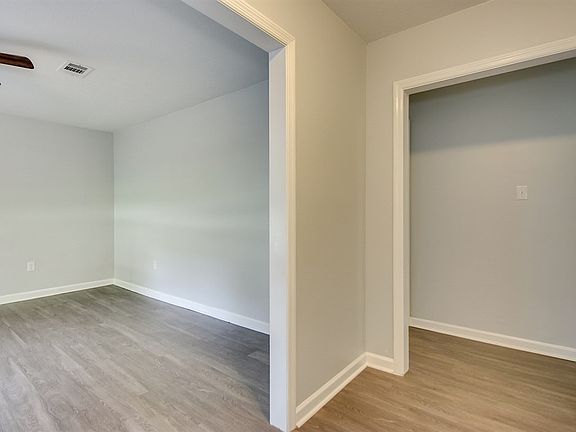 4th image of 109 Sunnywood Dr