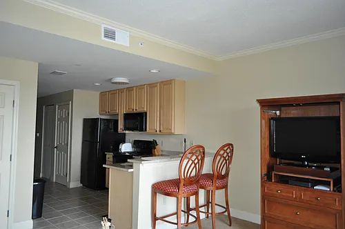 215 W College Ave Photo 1