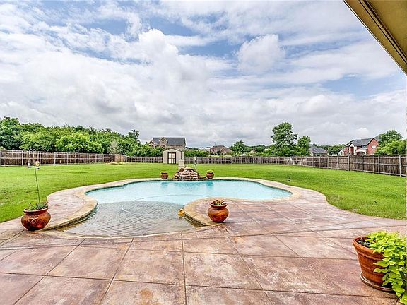 4th image of 4300 Hennessy Ct