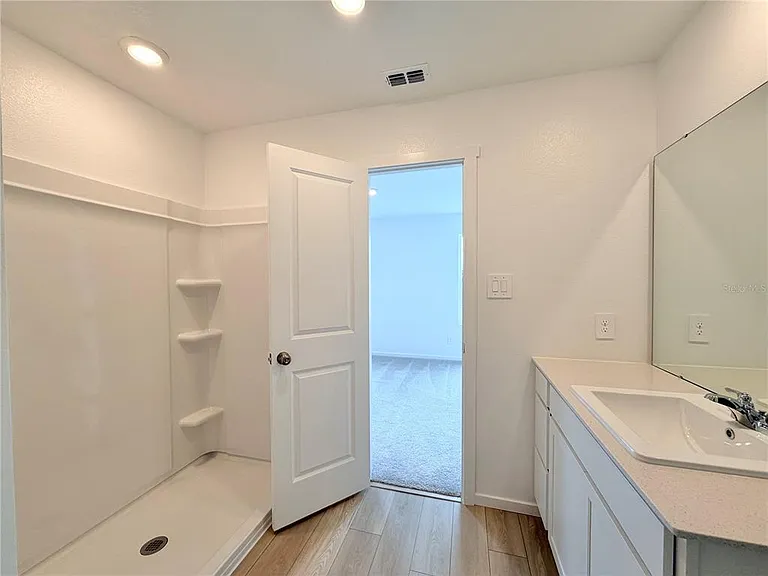842 Lynx St — Photo 22
