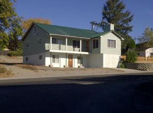 325 Riverside Dr, Omak, WA 98841