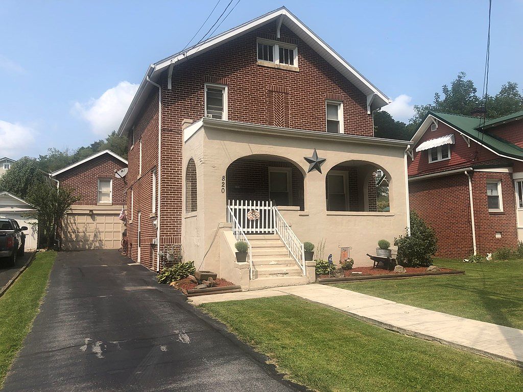 c. 1930 WellMaintained Brick House For Sale in Bluefield, WV. 90K