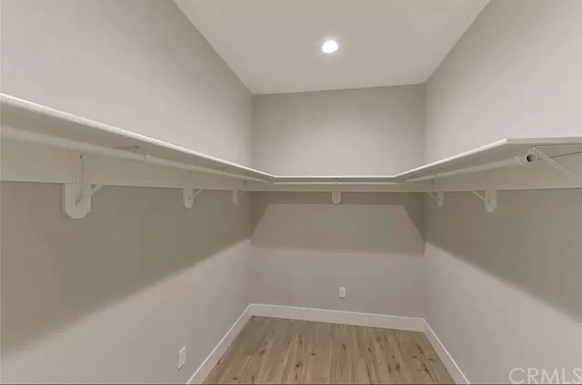 3 bed, 1235 sqft, $2,450 — Photo 3