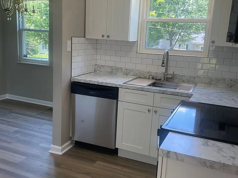 410 W Young High Pike — Photo 7