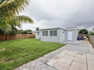 7001 SW 17th St, Pembroke Pines, FL 33023