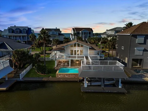 3423 Christmas Tree Point Rd, Galveston, TX 77554