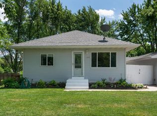 130 Hayden Lake Rd E, Champlin, MN 55316