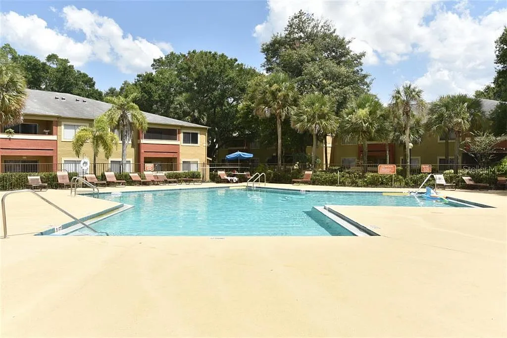 2 bed, 1140 sqft, $1,450 — Photo 1