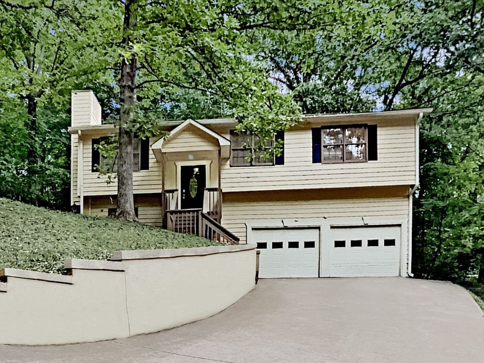 1st image of 130 Little Brook Dr