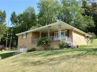 865 Davis School Rd, Washington, PA 15301