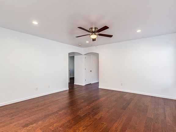 0011Larkspur  12008 (9)