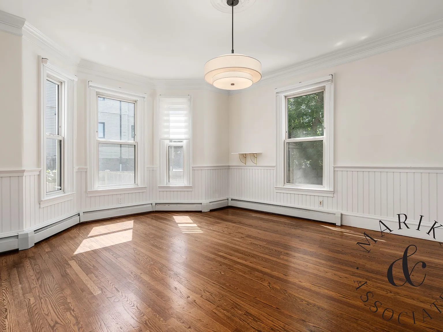 5 bed, 3.0 bath, 1776 sqft, $4,500 — Photo 4