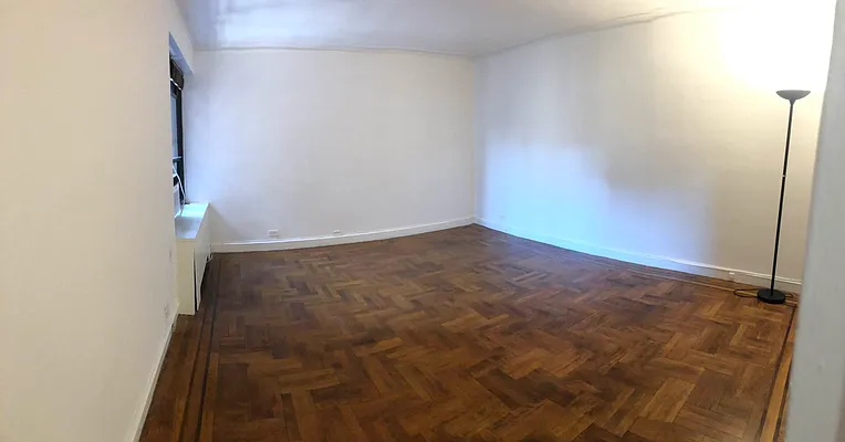 Rented by R New York | media 3