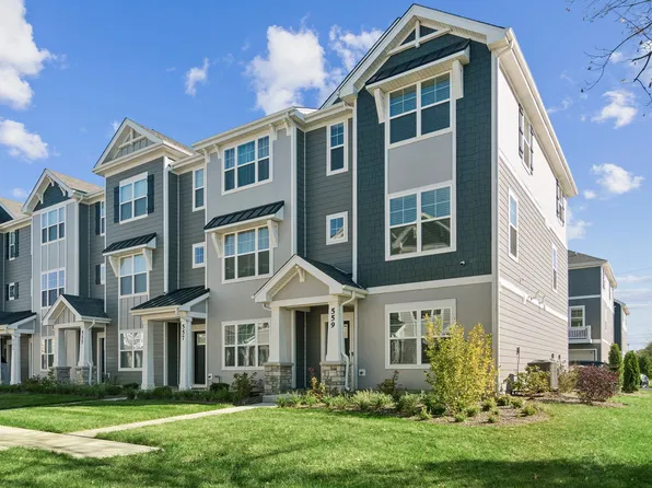 559 Yosemite Way #559, Mundelein, IL 60060