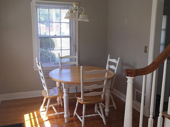 4th image of 465 Mahoning Ave NW