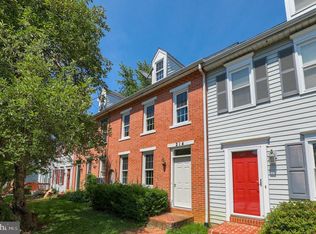 214 Black Horse Dr, Strasburg, PA 17579