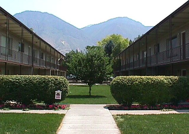 Foxwood Apartments