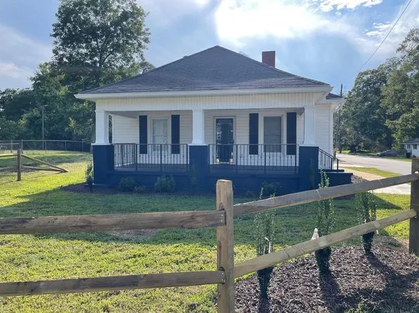 313 N Maple St, Simpsonville, SC 29681