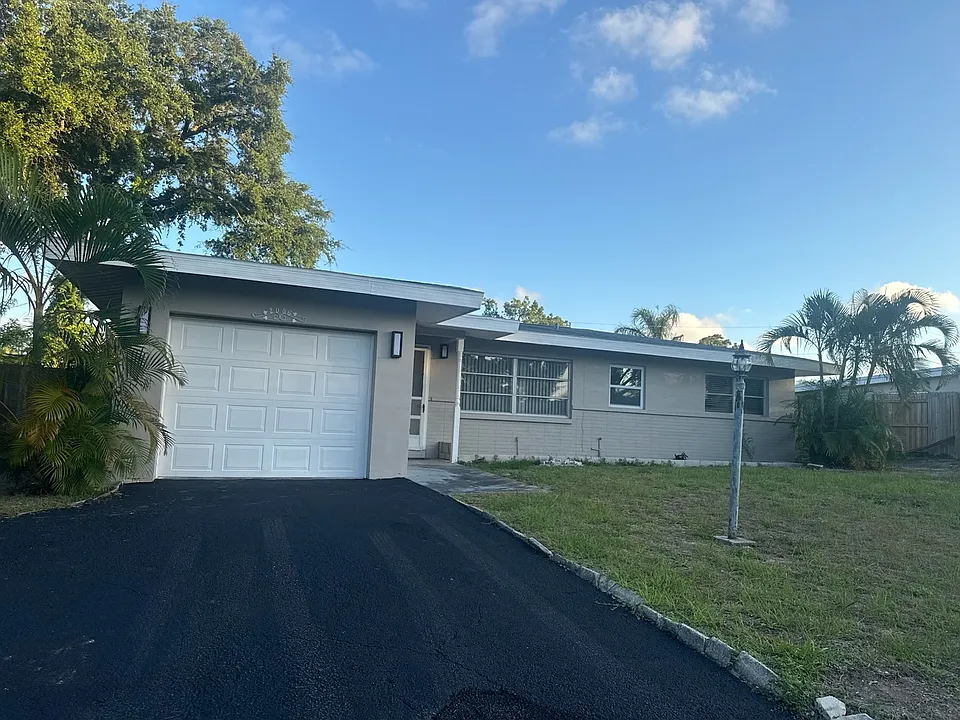 2086 Duncan Dr