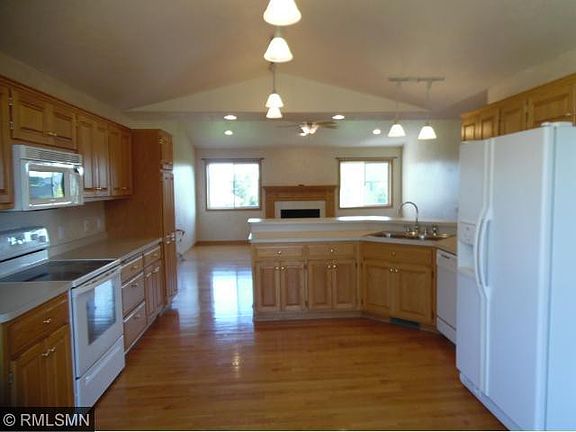 2nd image of 6423 Clearwater Creek Dr