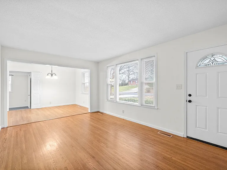 2522 Timberwood Dr — Photo 7