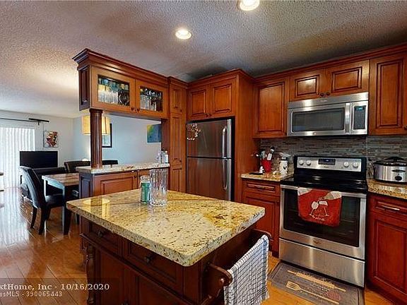 2nd image of 6001 Shakerwood Cir APT 205