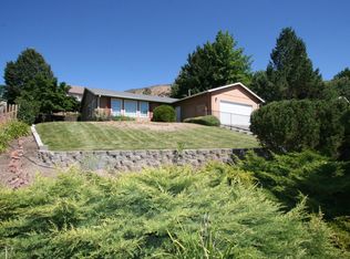 5611 Upland Dr, Klamath Falls, OR 97603