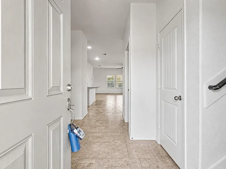 166 Meadow Grove Dr — Photo 7