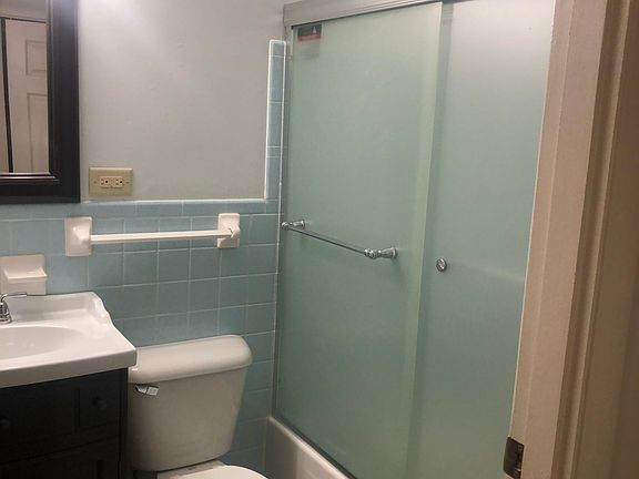 5th image of 1068 Linwood Dr