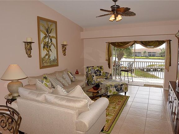 4th image of 10240 Washingtonia Palm Way APT 2022