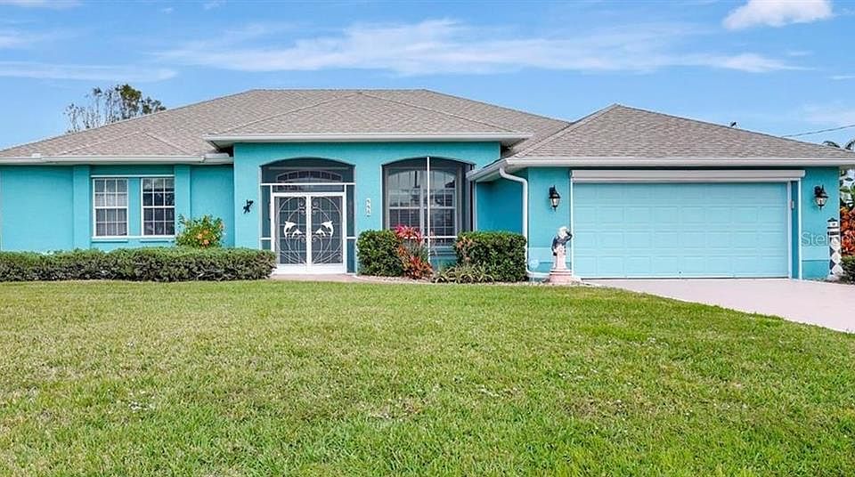 1st image of 555 Rotonda Cir